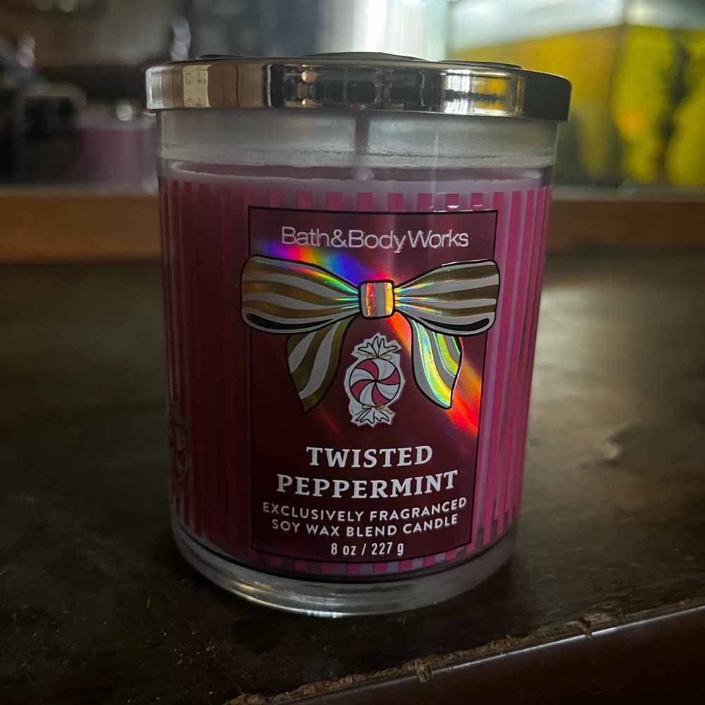 Bath & Body Works Twisted Peppermint Candle - Pink and Silver